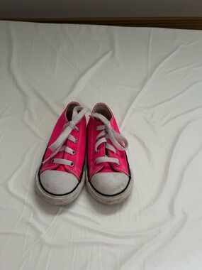 Converse Kids Hot Pink Canvas Lace-Up Sneakers